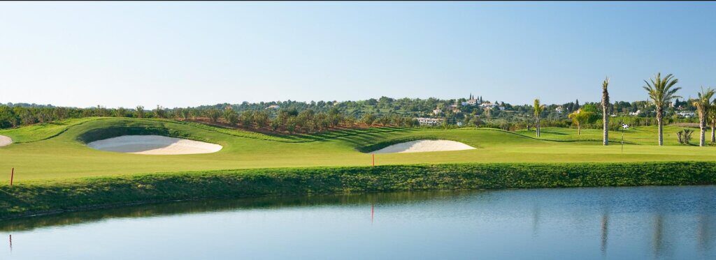 Amendoeira O'Connor Junior Golf Course lake